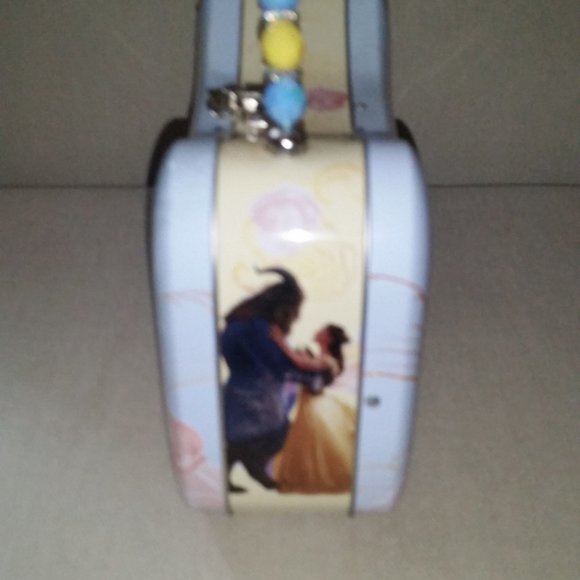 Disney's Beauty & The Beast lunch box NWOT - Picture 2 of 4